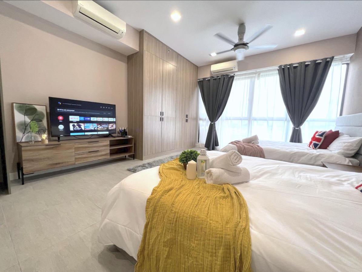 Free Parking # 2 Bed Family Bellsuite - Sepang Klia Kota Warisan Kültér fotó