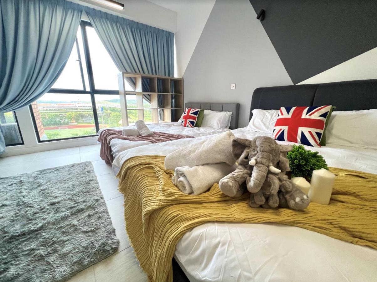 Free Parking # 2 Bed Family Bellsuite - Sepang Klia Kota Warisan Kültér fotó