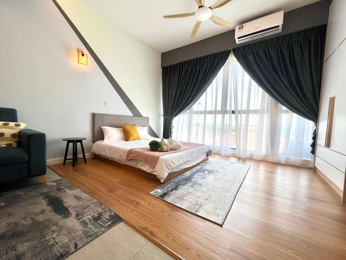 Free Parking # 2 Bed Family Bellsuite - Sepang Klia Kota Warisan Kültér fotó