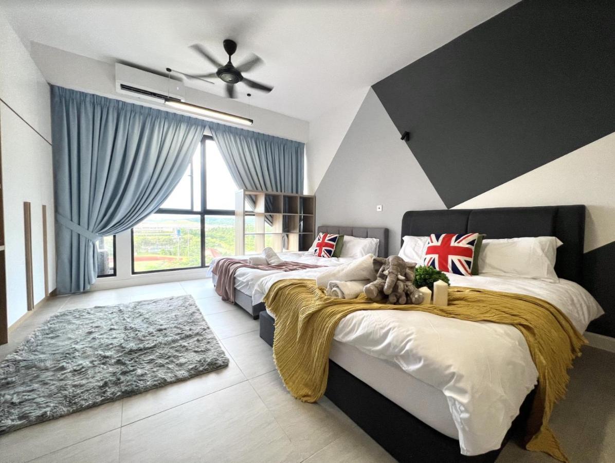 Free Parking # 2 Bed Family Bellsuite - Sepang Klia Kota Warisan Kültér fotó