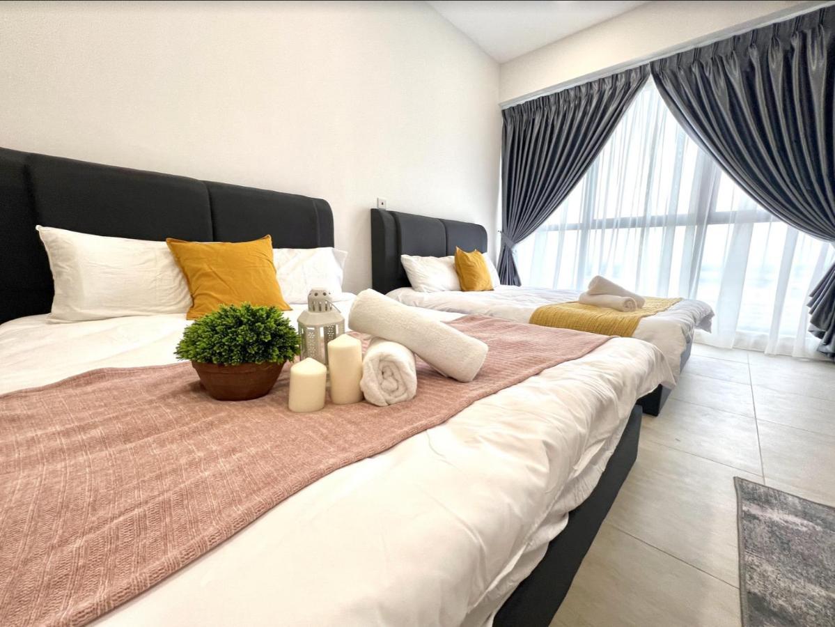Free Parking # 2 Bed Family Bellsuite - Sepang Klia Kota Warisan Kültér fotó